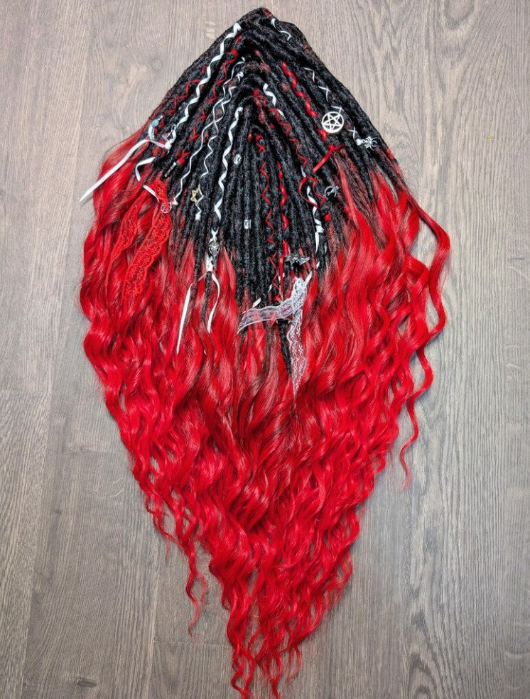Gothic Black & Red Dreadlock Extensions – Curly Ombre Synthetic DE Dreads with Charms | Boho Festival Hair 22–24”