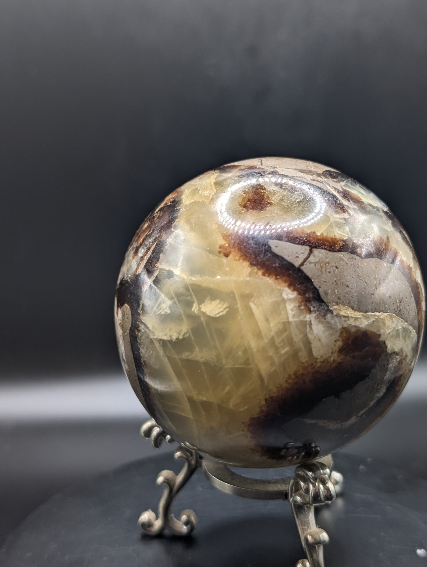 Septarian Nodule “Dragon Stone” Sphere – UV Reactive Calcite Crystal Ball (7cm, 416g)