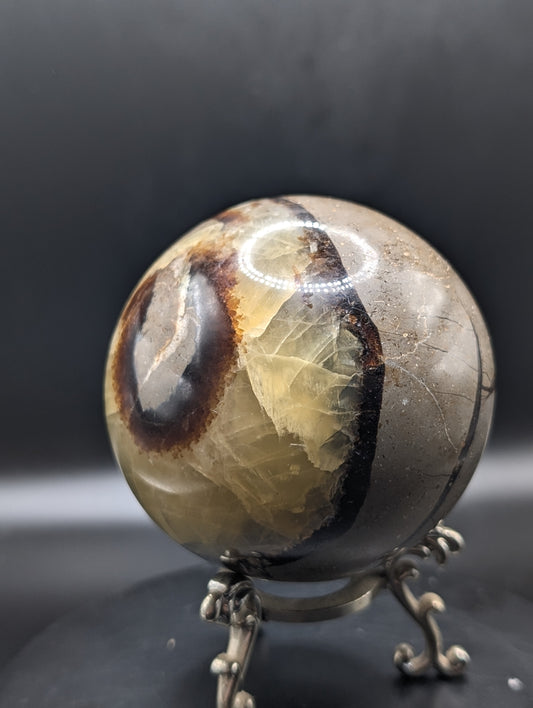Septarian Nodule “Dragon Stone” Sphere – UV Reactive Calcite Crystal Ball (7cm, 416g)