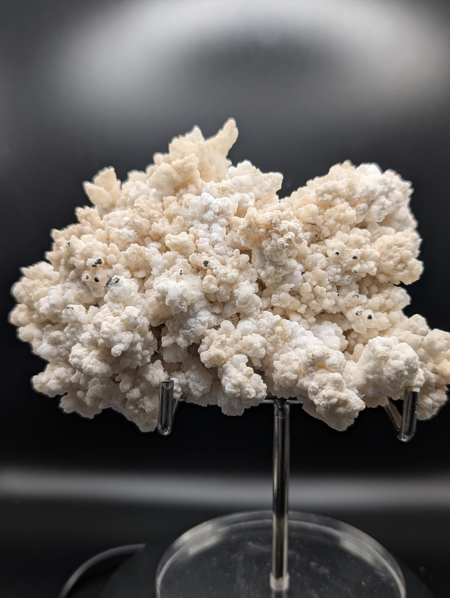 UV Reactive Calcite Cluster – Yellow Afterglow (Phosphorescent) Crystal Specimen 472g