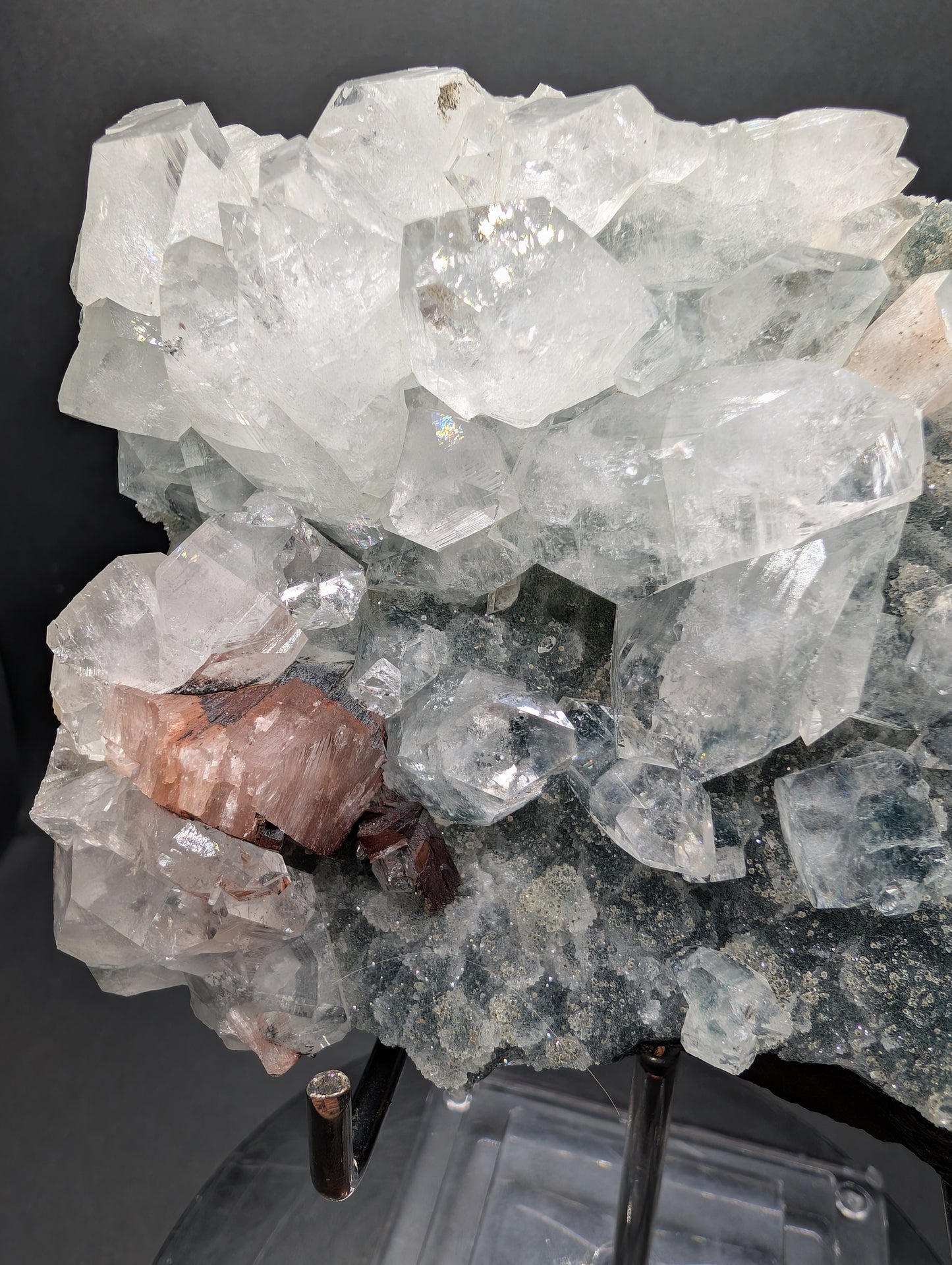 Apophyllite & Stilbite Crystal Cluster – 437g