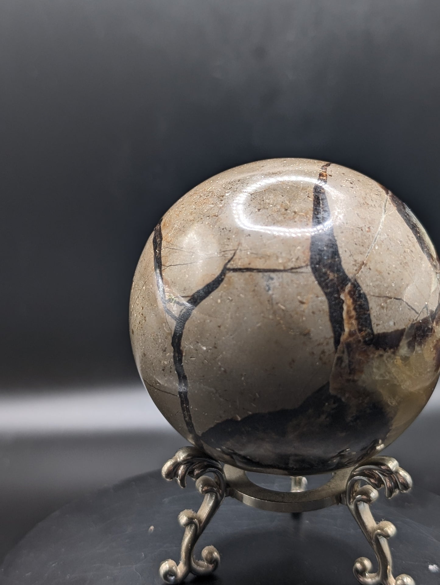 Septarian Nodule “Dragon Stone” Sphere – UV Reactive Calcite Crystal Ball (7cm, 416g)