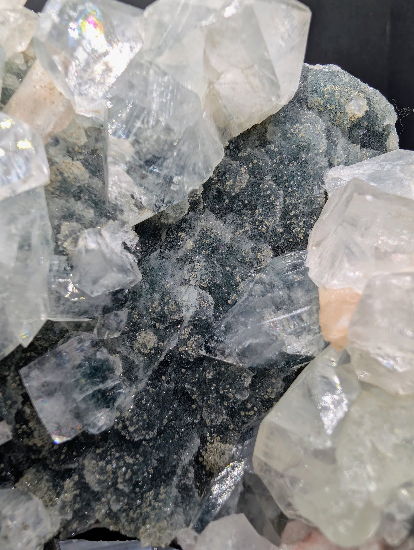 Apophyllite & Stilbite Crystal Cluster – 437g