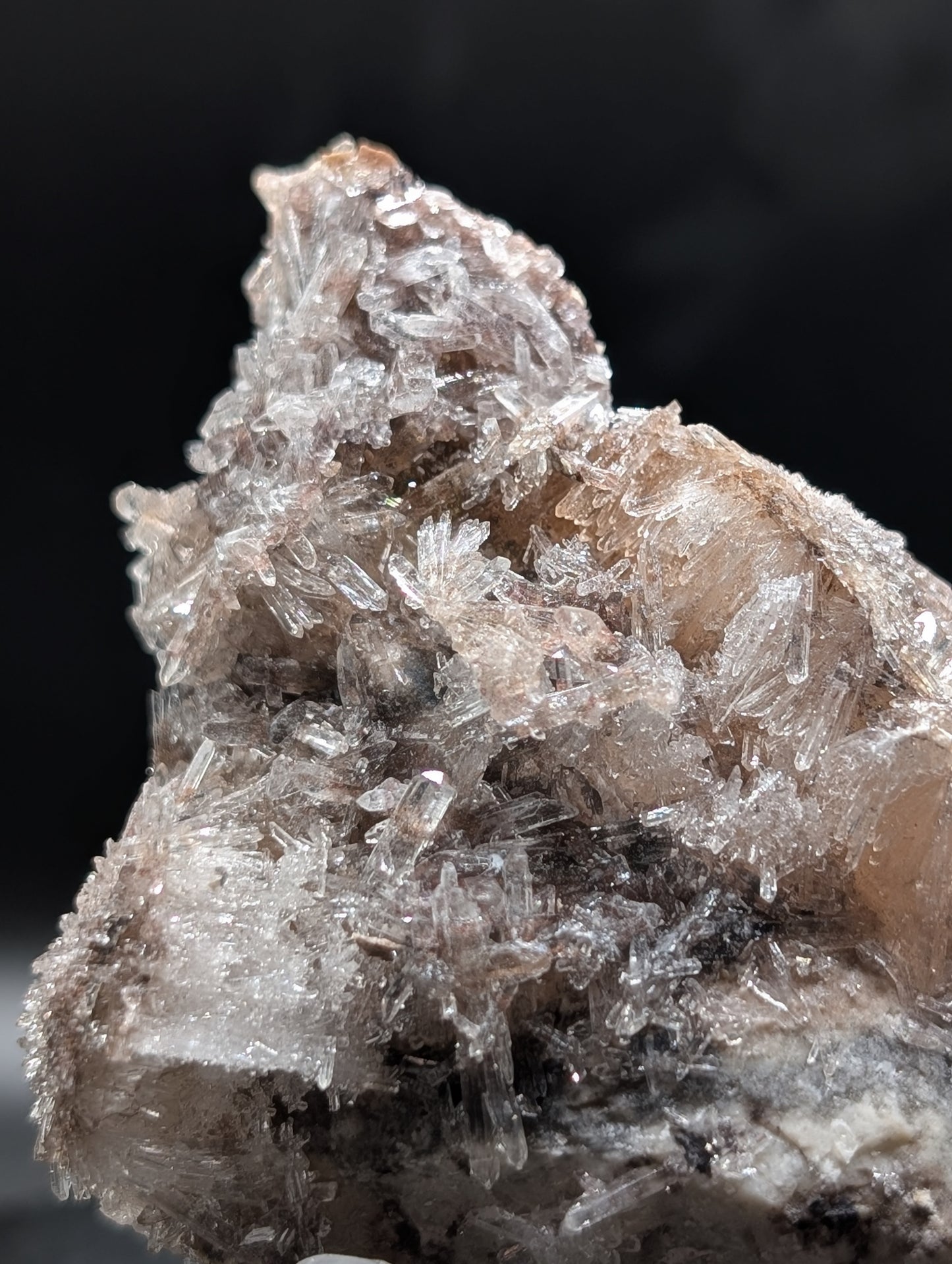 Rare UV Reactive Creedite & Fluorite Specimen – Phosphorescent Afterglow Mineral (111g)