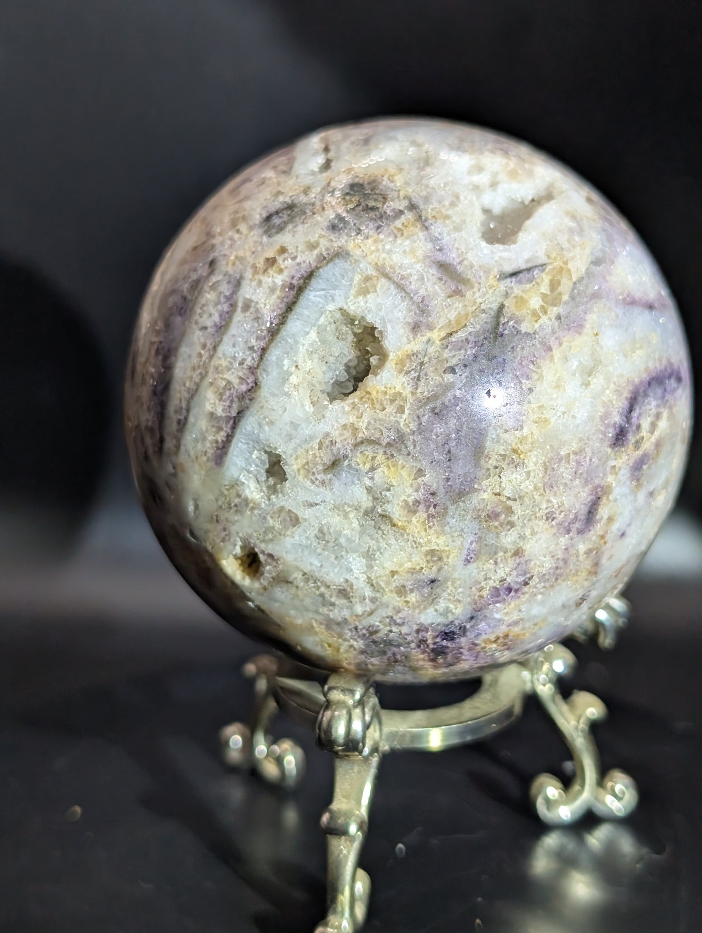 UV Reactive Fluorite in Quartz Sphere 6.3cm (381g) – Druzy Crystal Ball with Blue Glow